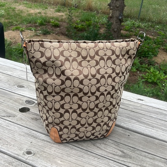 COACH - Picture 2 of 16